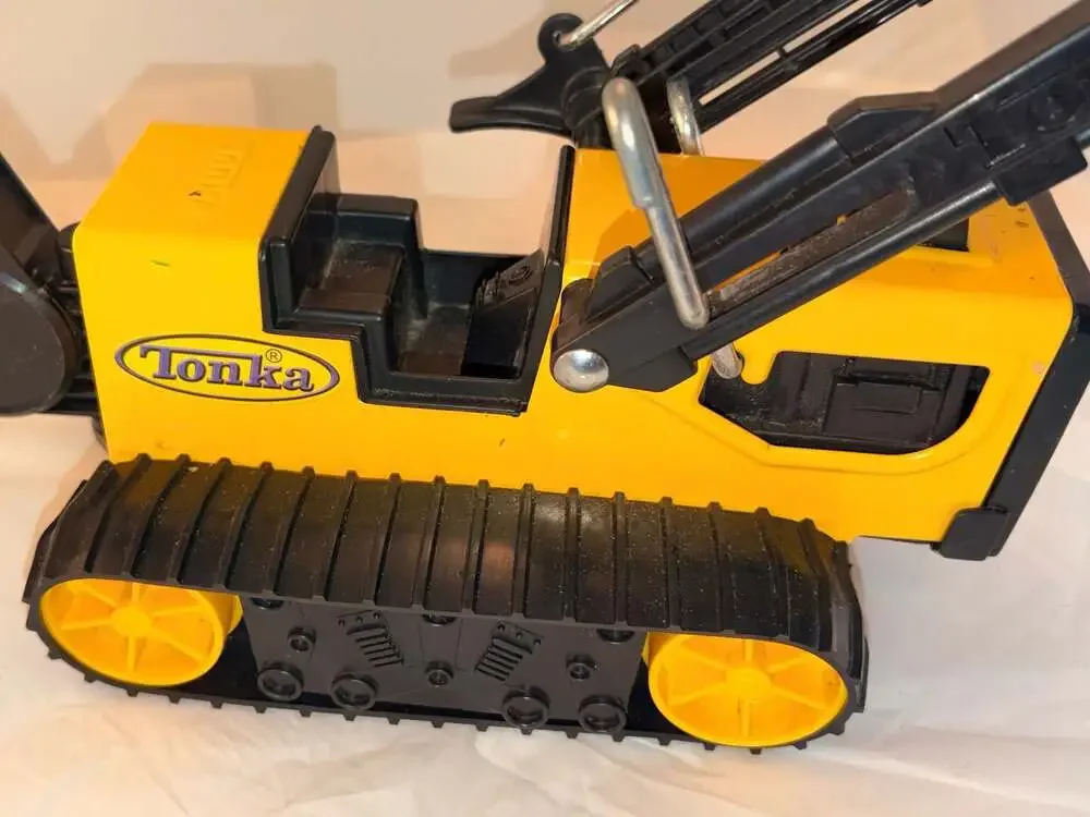 Tonka T-6 Front End Loader Backhoe Toy Construction Vehicle